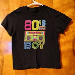 Gildan, Boys Black Retro Style,Graphic Tee, XS